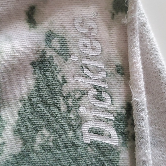 Dickies Green Tie-Dye Pyjama Shorts - Picture 3 of 8